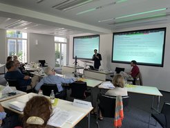 Philipp-Alexander Hirsch talking about “crimes as status violations”